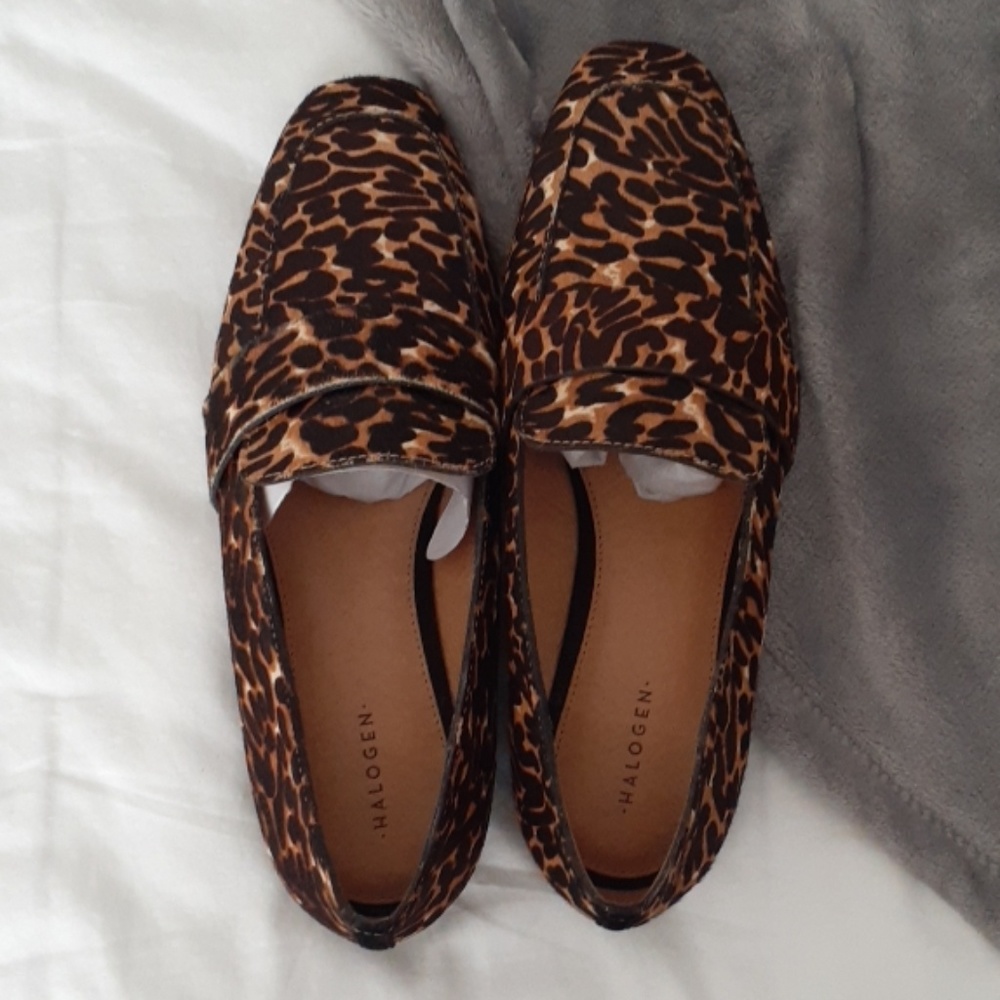SOLD!!Halogen leopard loafer size 8M